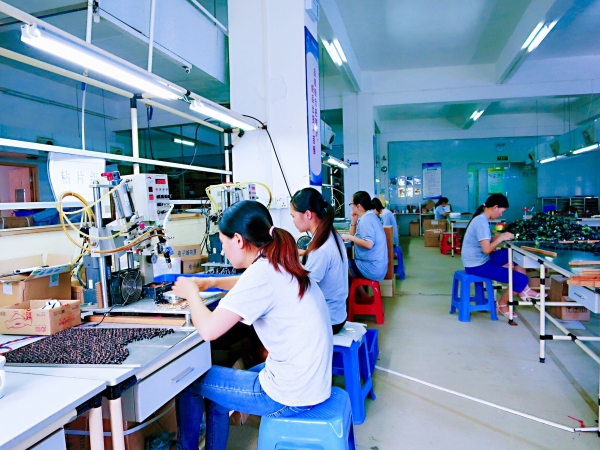 东莞蜂鸣器车间